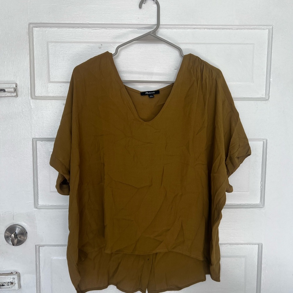 Mandela Women's Olive Green V-Neck Top with back buttons